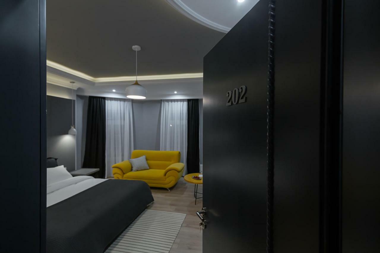 Barba Boutique Hotel Корча Екстериор снимка